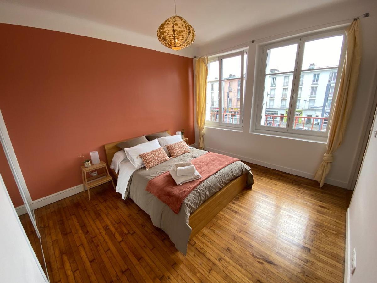 Appartement Spacieux Avec Balcon Et Parking بريست المظهر الخارجي الصورة