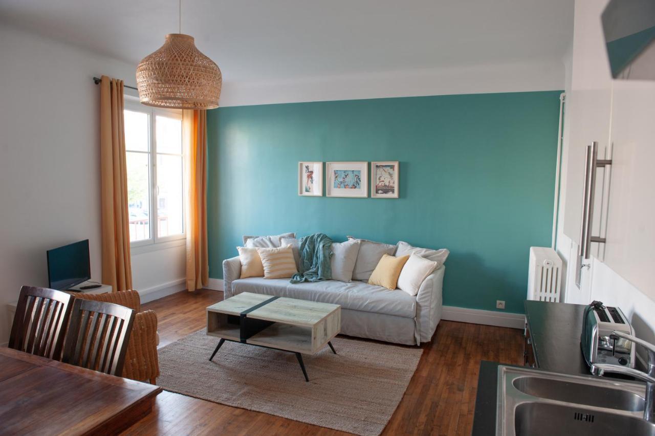 Appartement Spacieux Avec Balcon Et Parking بريست المظهر الخارجي الصورة