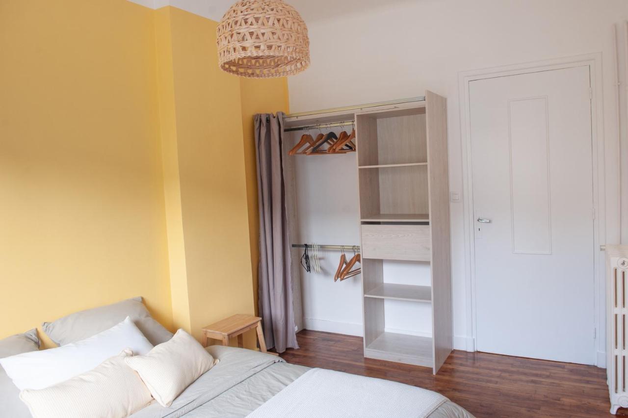 Appartement Spacieux Avec Balcon Et Parking بريست المظهر الخارجي الصورة
