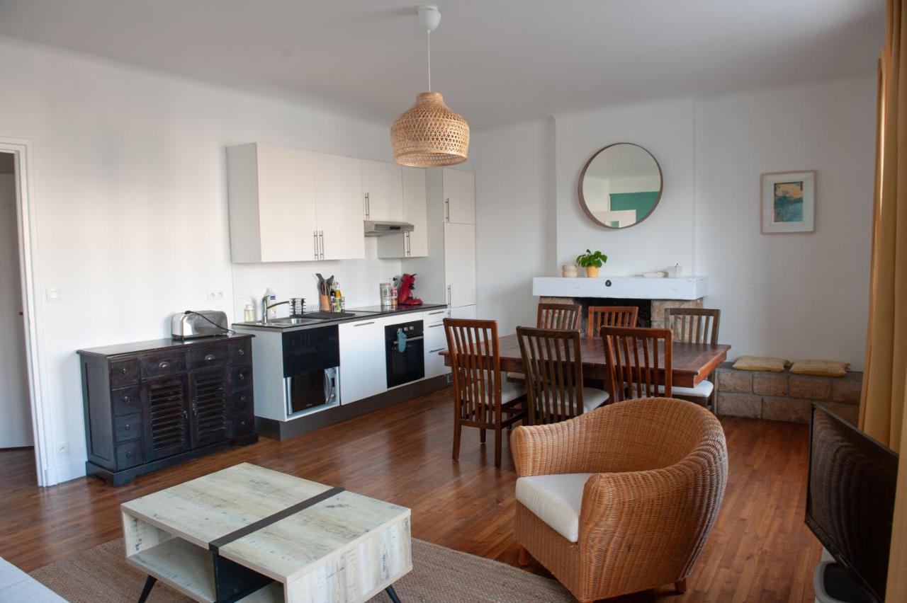 Appartement Spacieux Avec Balcon Et Parking بريست المظهر الخارجي الصورة